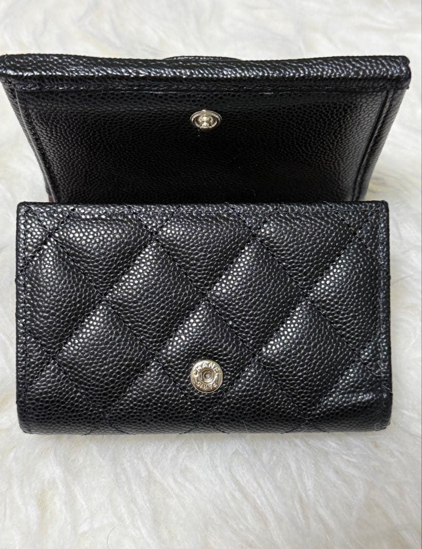 CHANEL 三つ折り財布 AP0230