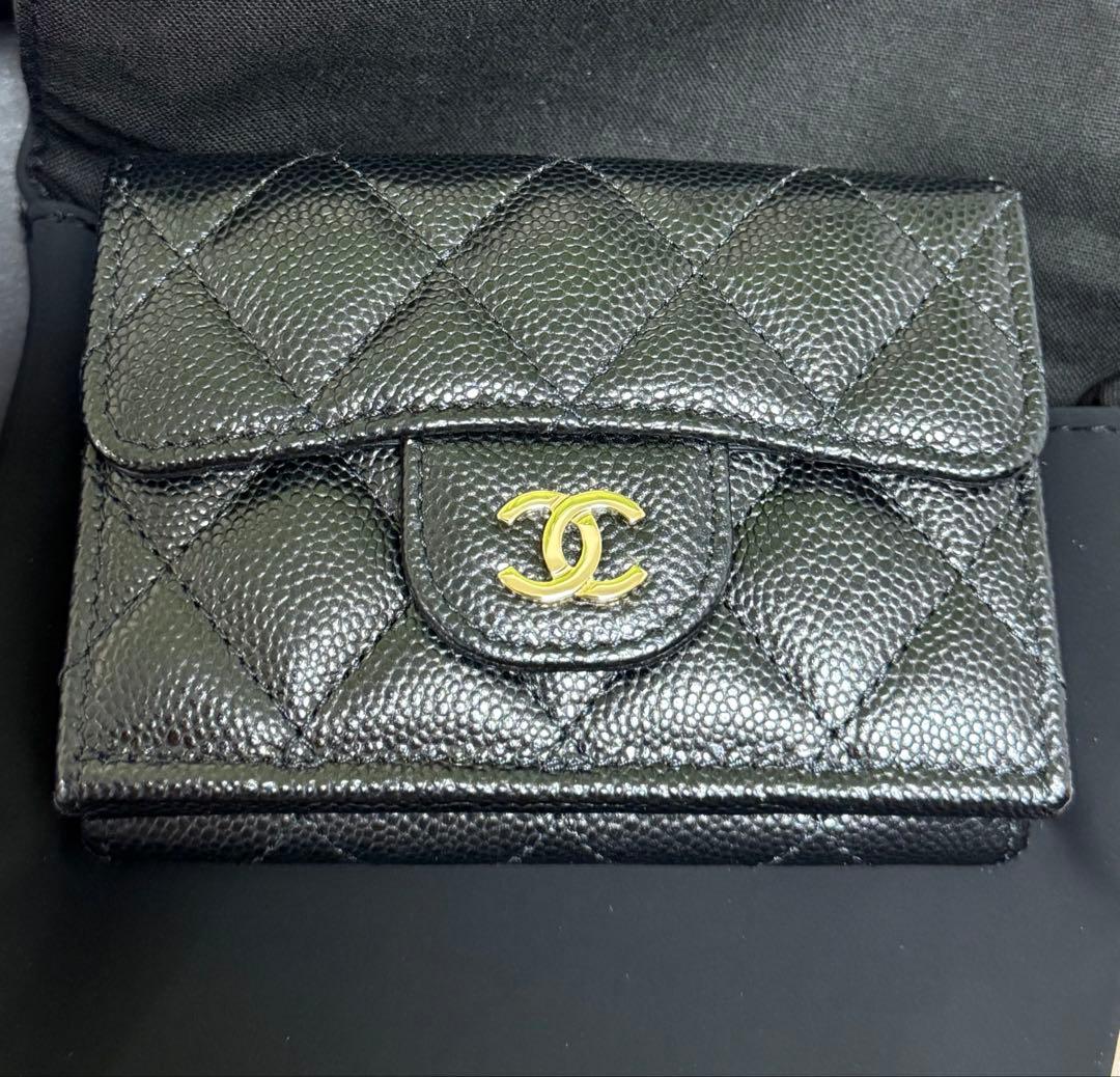 CHANEL 三つ折り財布 AP0230