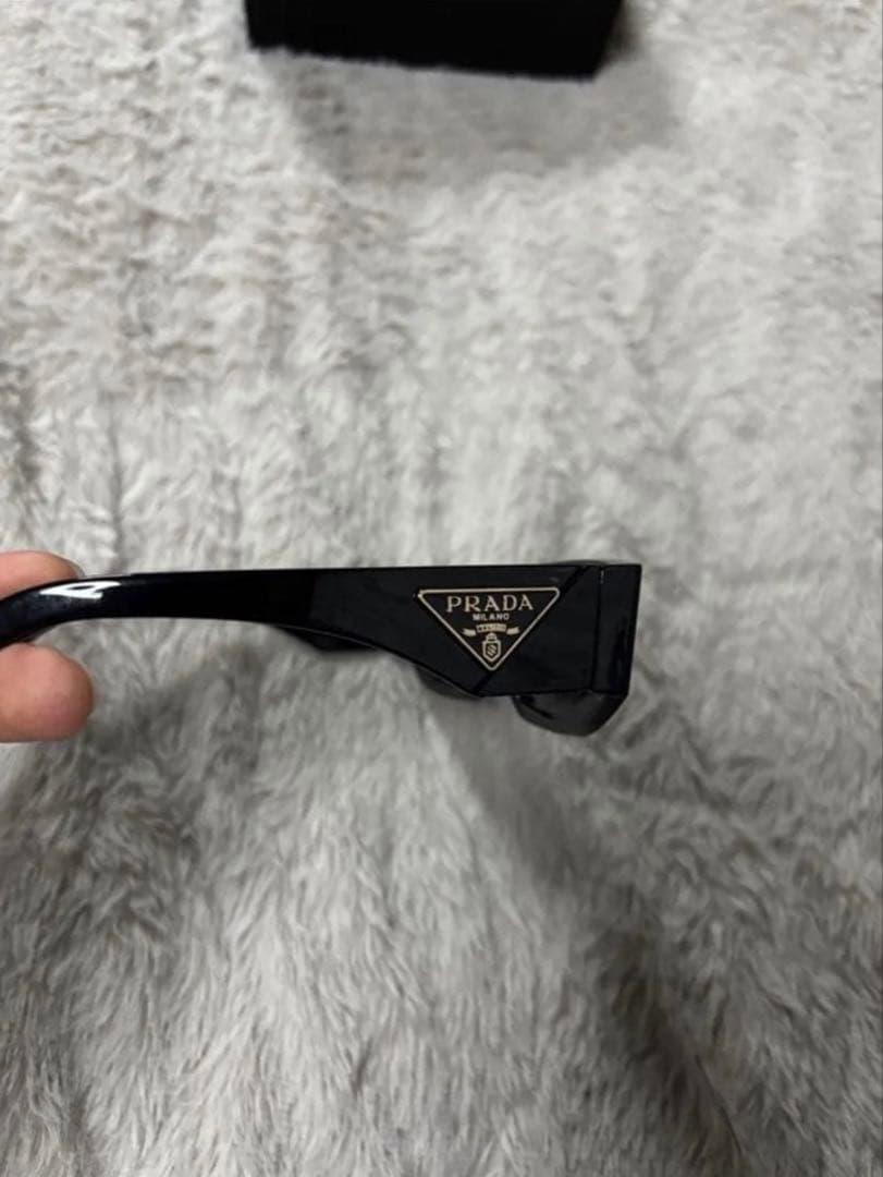 PRADA サングラス　ケース付き