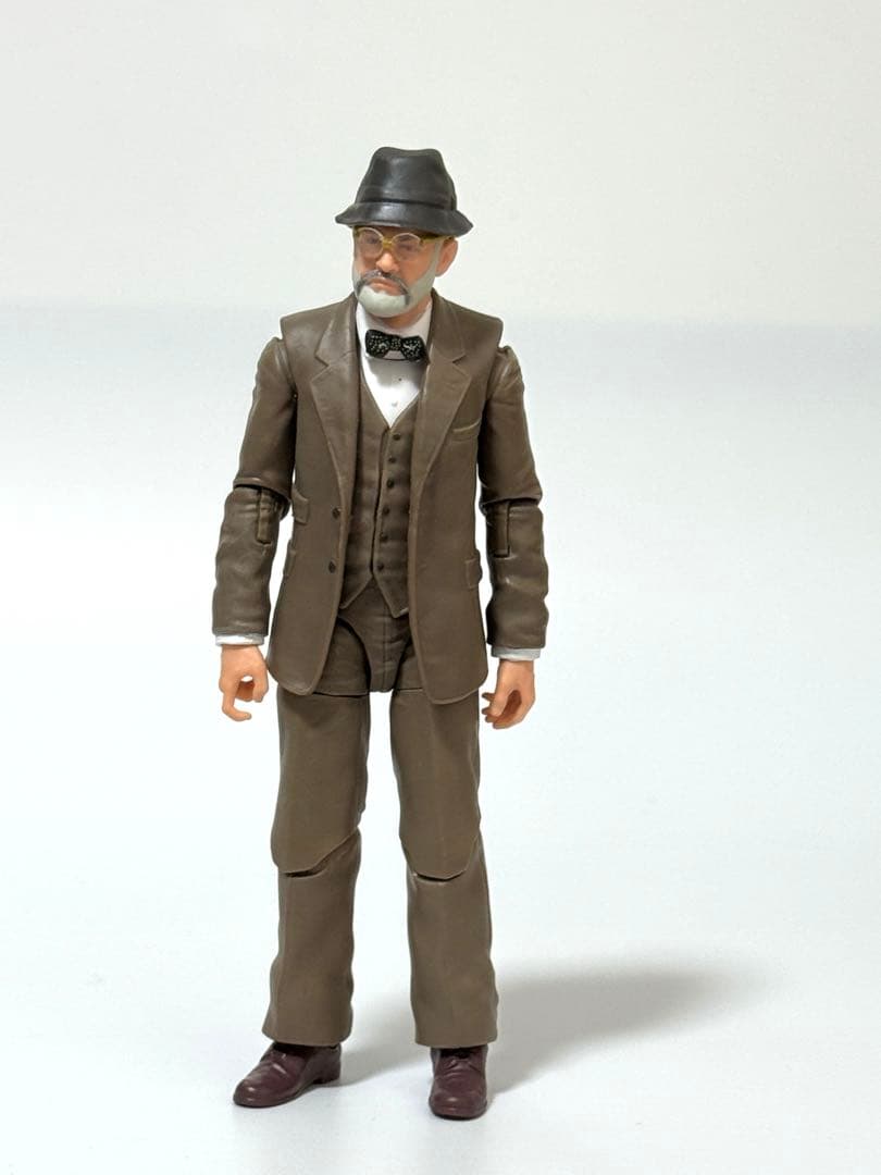hasbro ヘンリー・ジョーンズ フィギュア　インディ・ジョーンズ／最後の聖戦