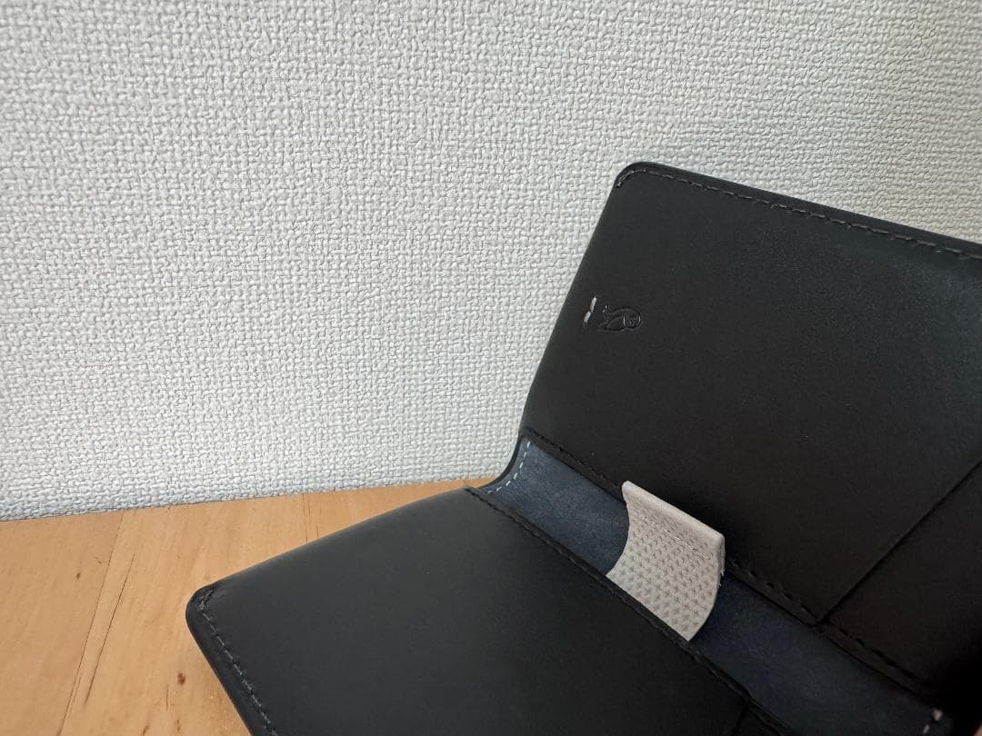 bellroy Slim Sleeve プレミアムエディション Black