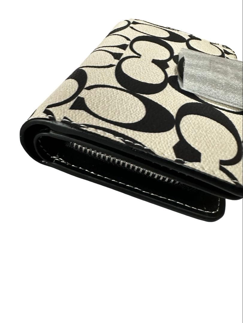 COACH コーチミニ財布 シグネチャー ホワイト×ブラック レザー タグ付き