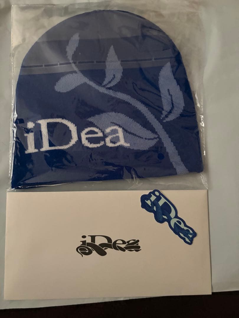 iDea ニット帽 ネイビー ステッカー付き