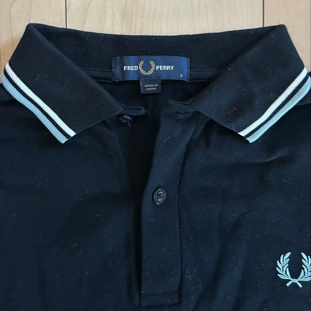 FRED PERRY ブラック 長袖ポロシャツ