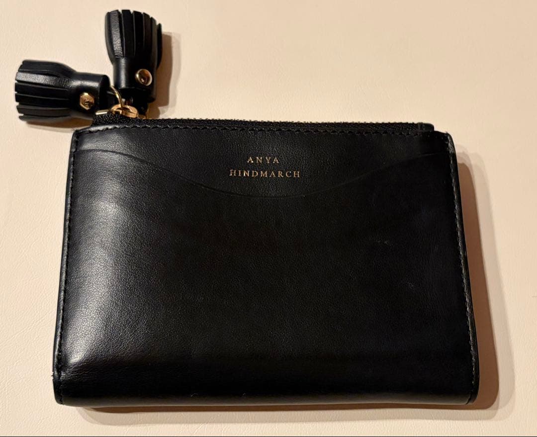 H*e様 ANYA HINDMARCH アニヤハインドマーチ 二つ折り財布 ブラ