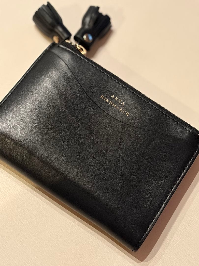 H*e様 ANYA HINDMARCH アニヤハインドマーチ 二つ折り財布 ブラ