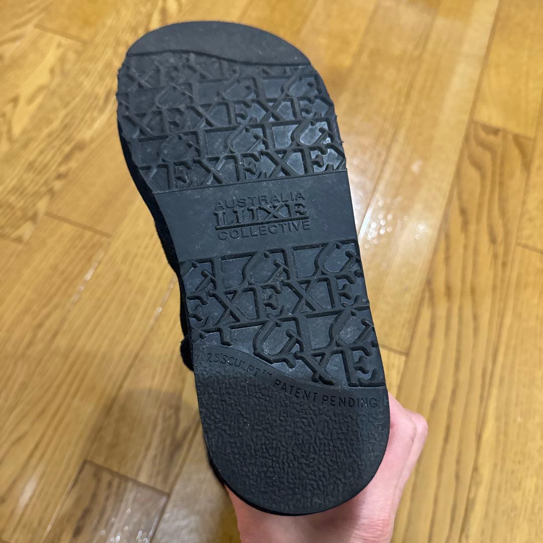 ブラック ムートンブーツ バックル付き