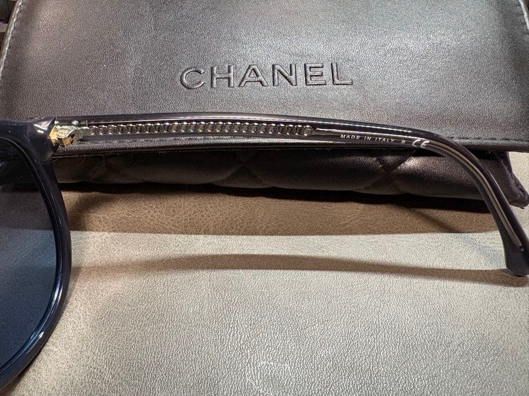 美品 CHANEL ネイビー サングラス 5403 ケース付属