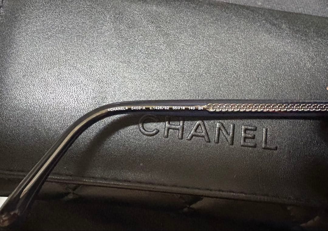 美品 CHANEL ネイビー サングラス 5403 ケース付属