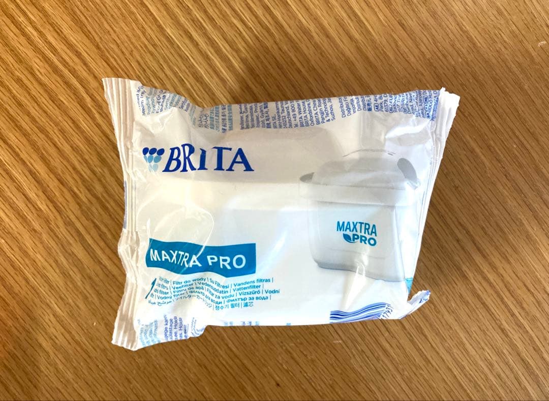 BRITA タンク型浄水器（カートリッジ3つセット/箱無し）