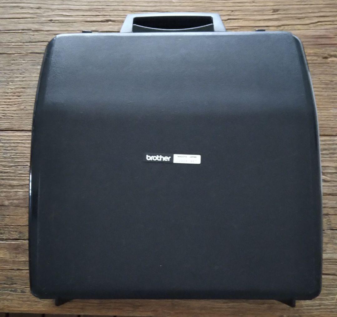 Typewriter Brother Deluxe 220 タイプライター