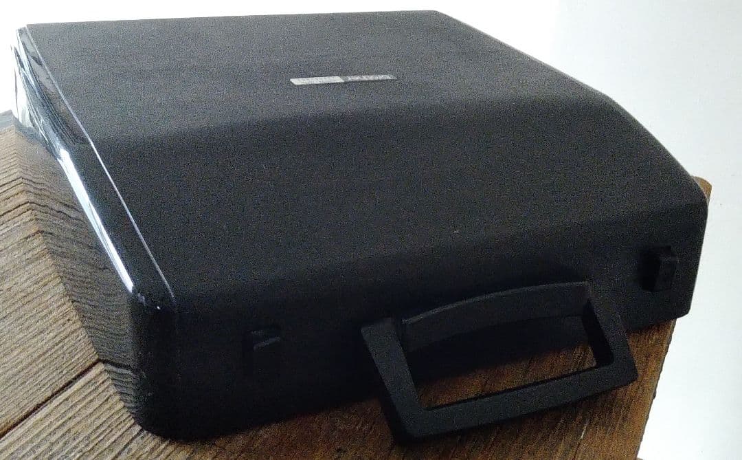 Typewriter Brother Deluxe 220 タイプライター