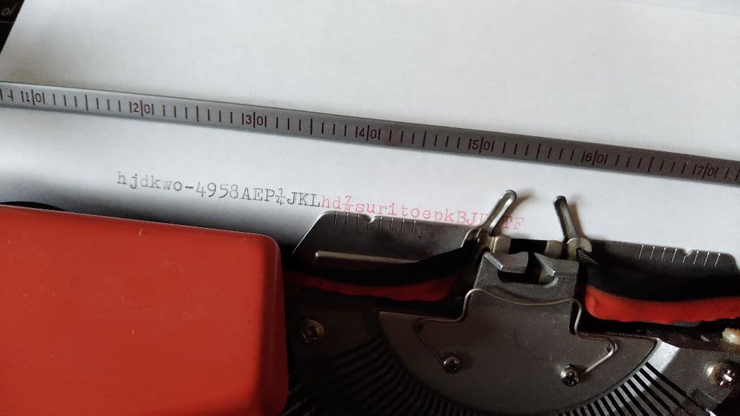 Typewriter Brother Deluxe 220 タイプライター