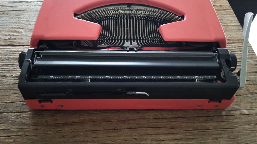 Typewriter Brother Deluxe 220 タイプライター