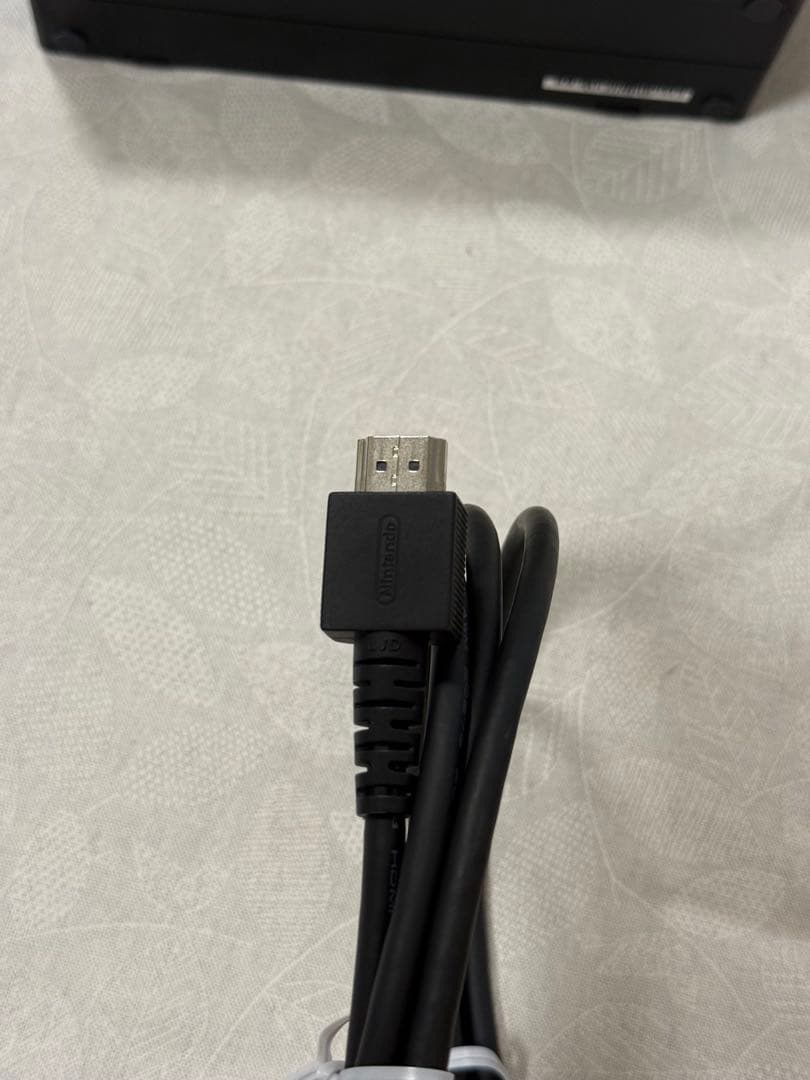 Nintendo Switch 初期型。ドック、ACアダプタあり