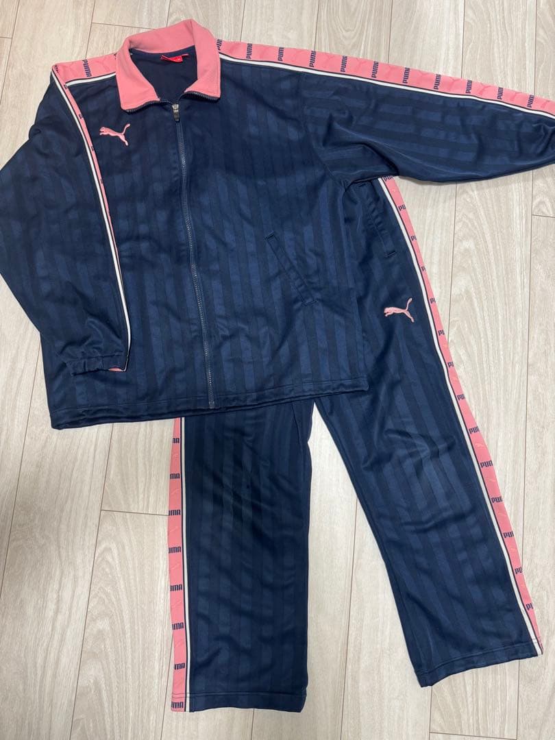 【12/18までの出品】 PUMA ピンクジャージ　上下セット