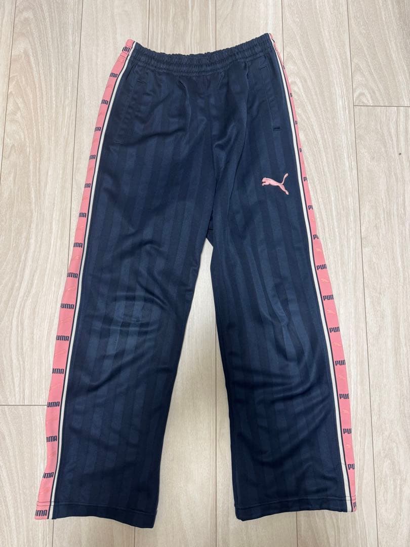 【12/18までの出品】 PUMA ピンクジャージ　上下セット