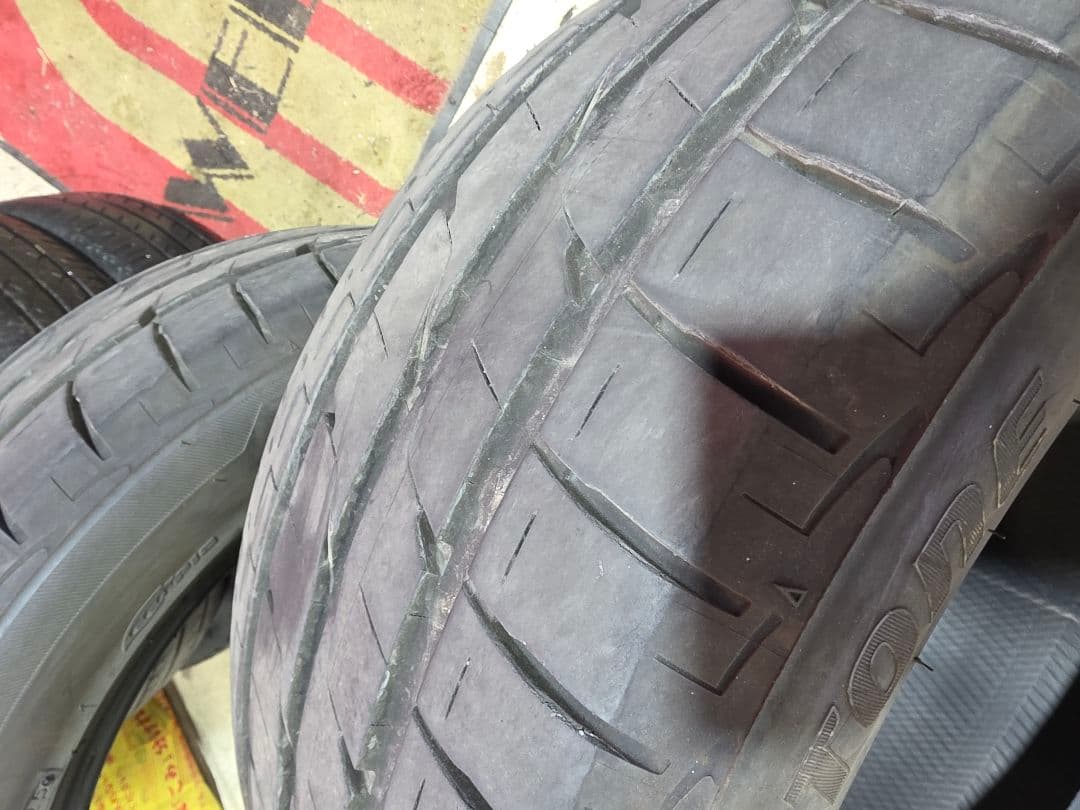 235/50R18ブリジストンルフト　25年式