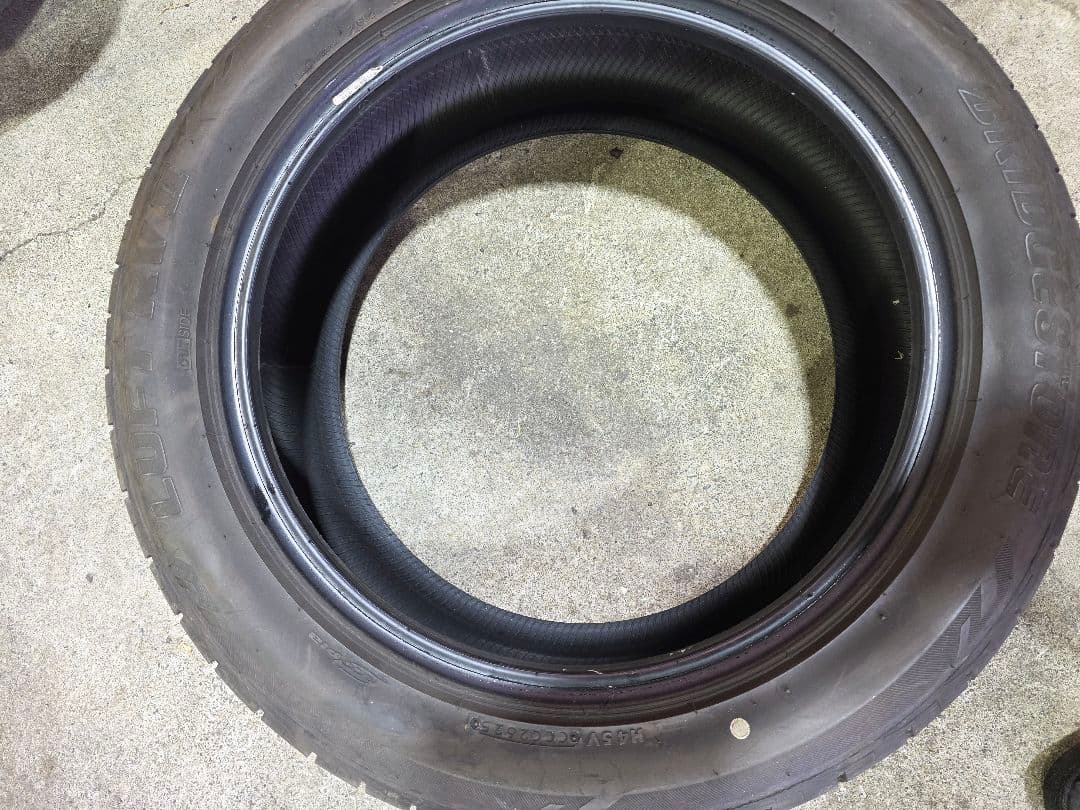 235/50R18ブリジストンルフト　25年式