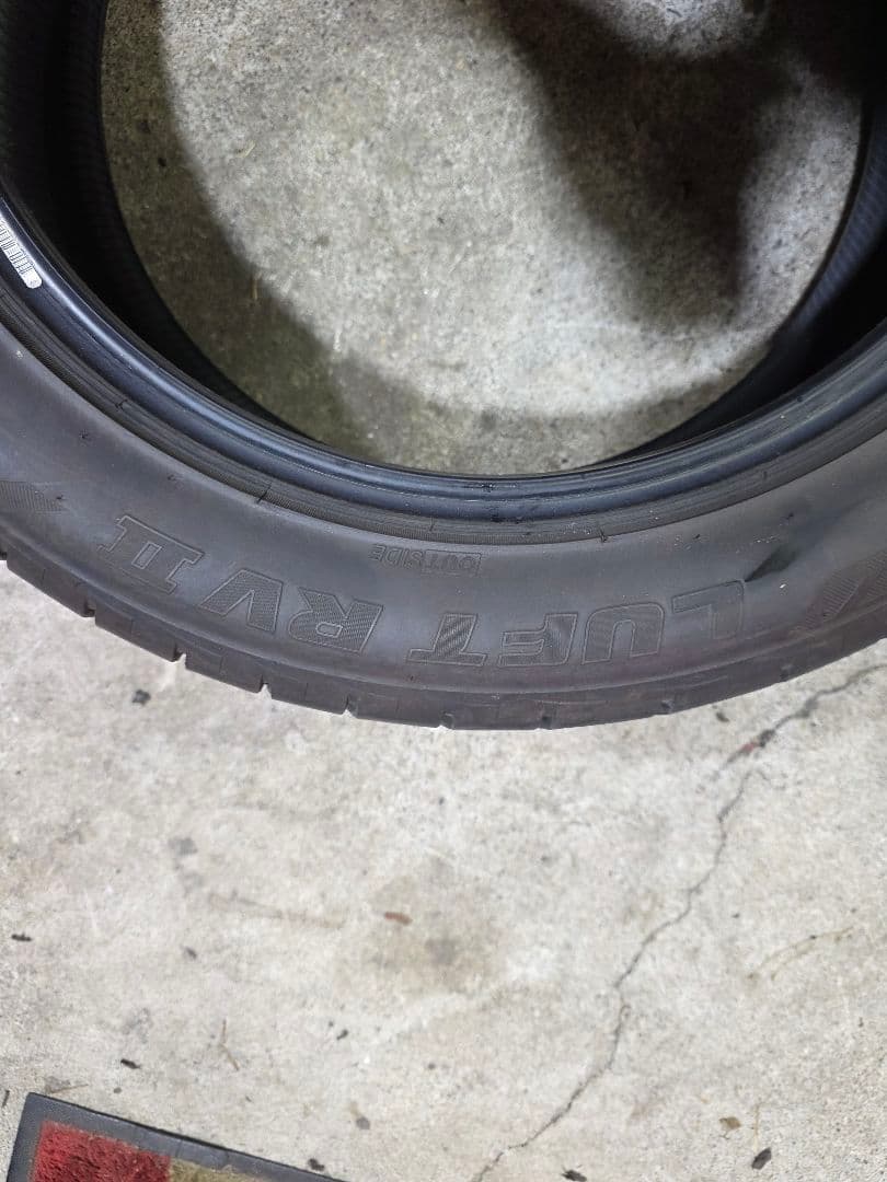 235/50R18ブリジストンルフト　25年式