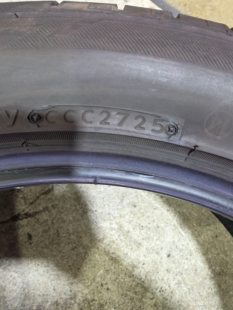 235/50R18ブリジストンルフト　25年式