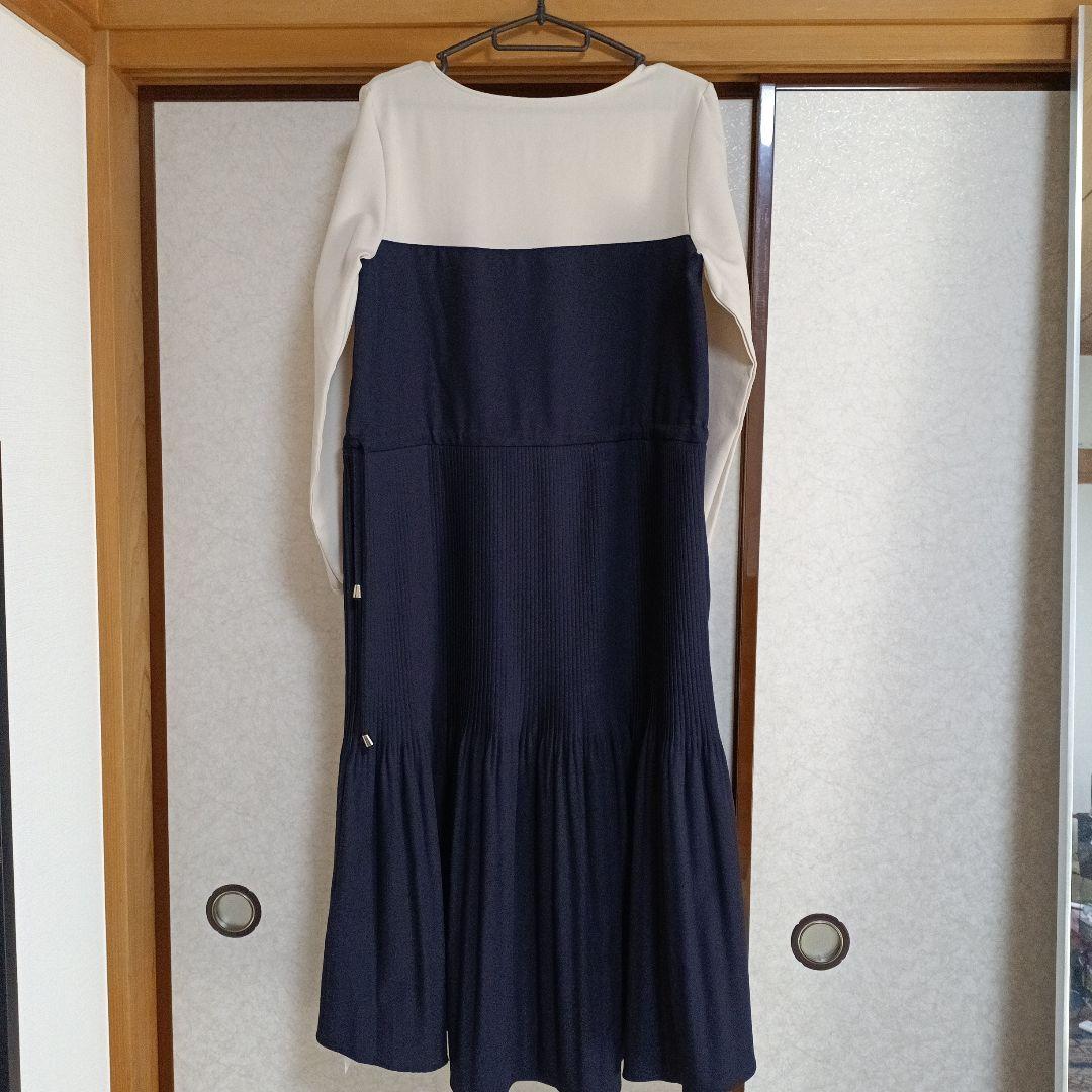 アーモワールカプリス　バイカラー長袖ワンピース