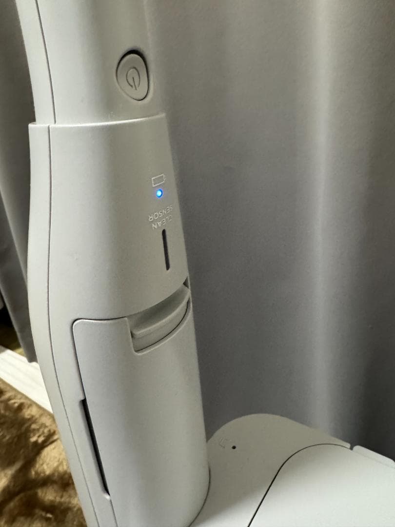Panasonic パナソニック コードレス掃除機　MC-NS70F　紙パック付