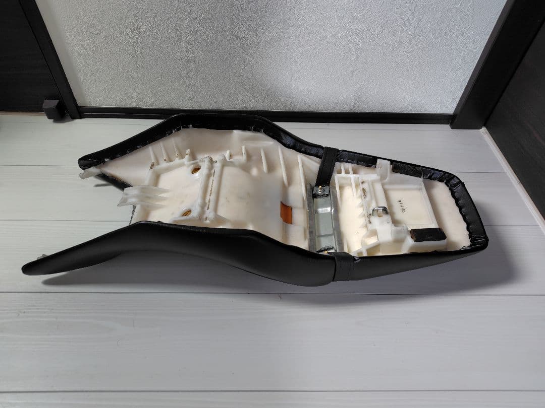 VTR250 FI カスタムシート　ローダウン
