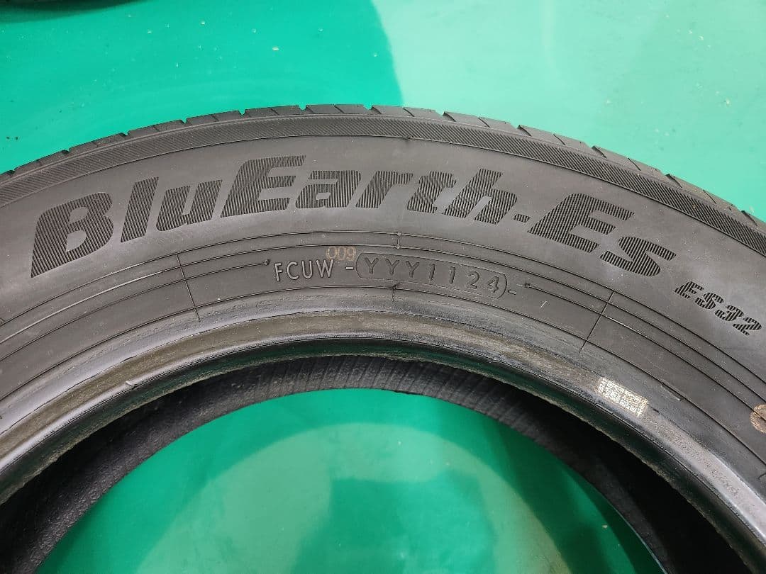 送料込☆2024年製 ヨコハマ タイヤ 165/70R14☆4本