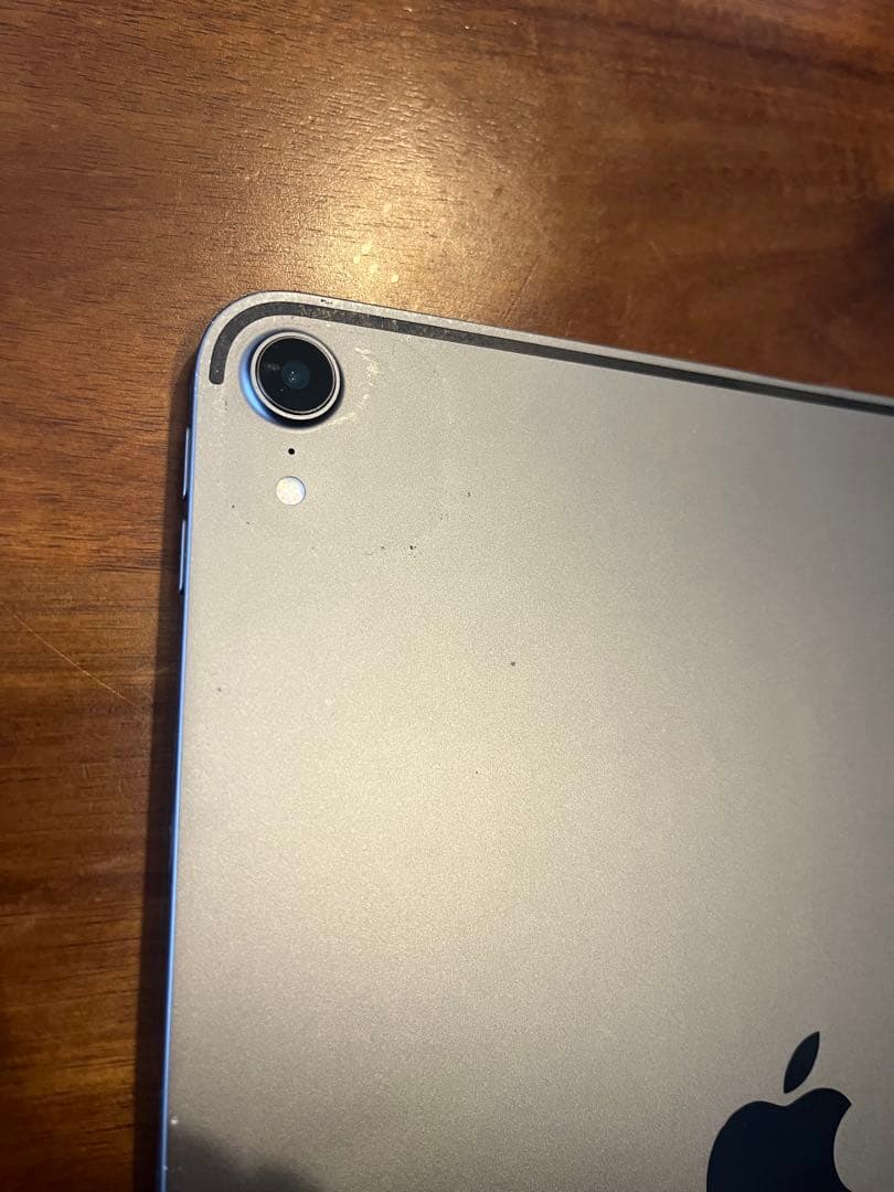 iPad Pro 11インチ Wi-Fi 256GB 第一世代 中古 小傷あり