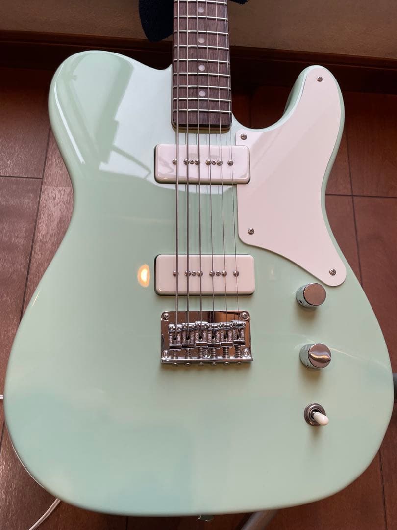 Squier バリトンギター Paranormal Series 美品