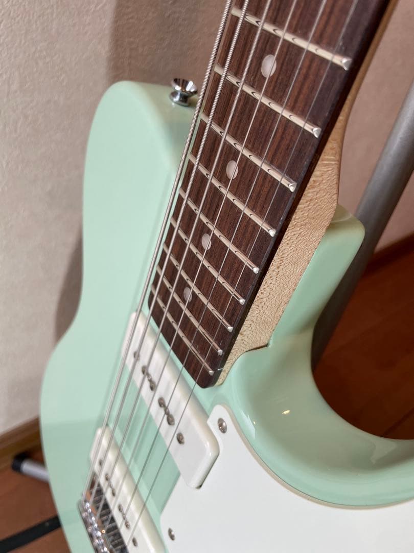 Squier バリトンギター Paranormal Series 美品