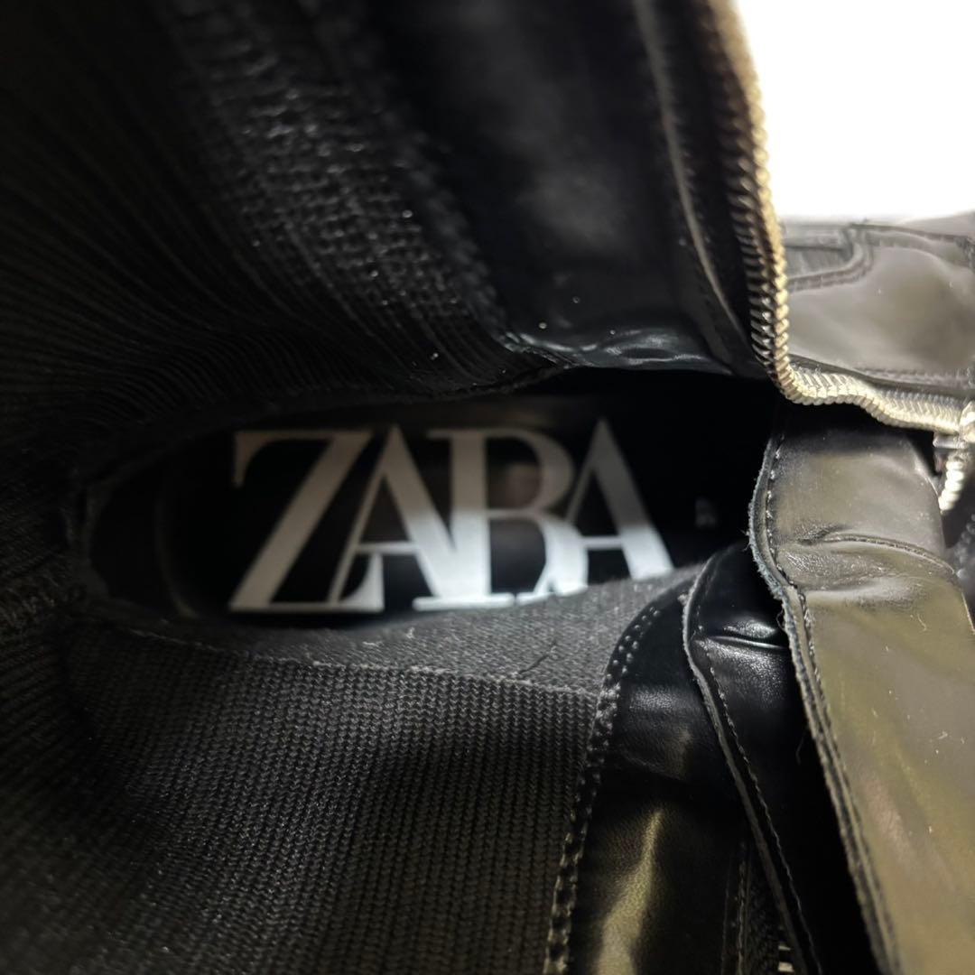 【美品】 ZARA ジッパー付きフラットソックスアンクルブーツ ブラック ブーツ
