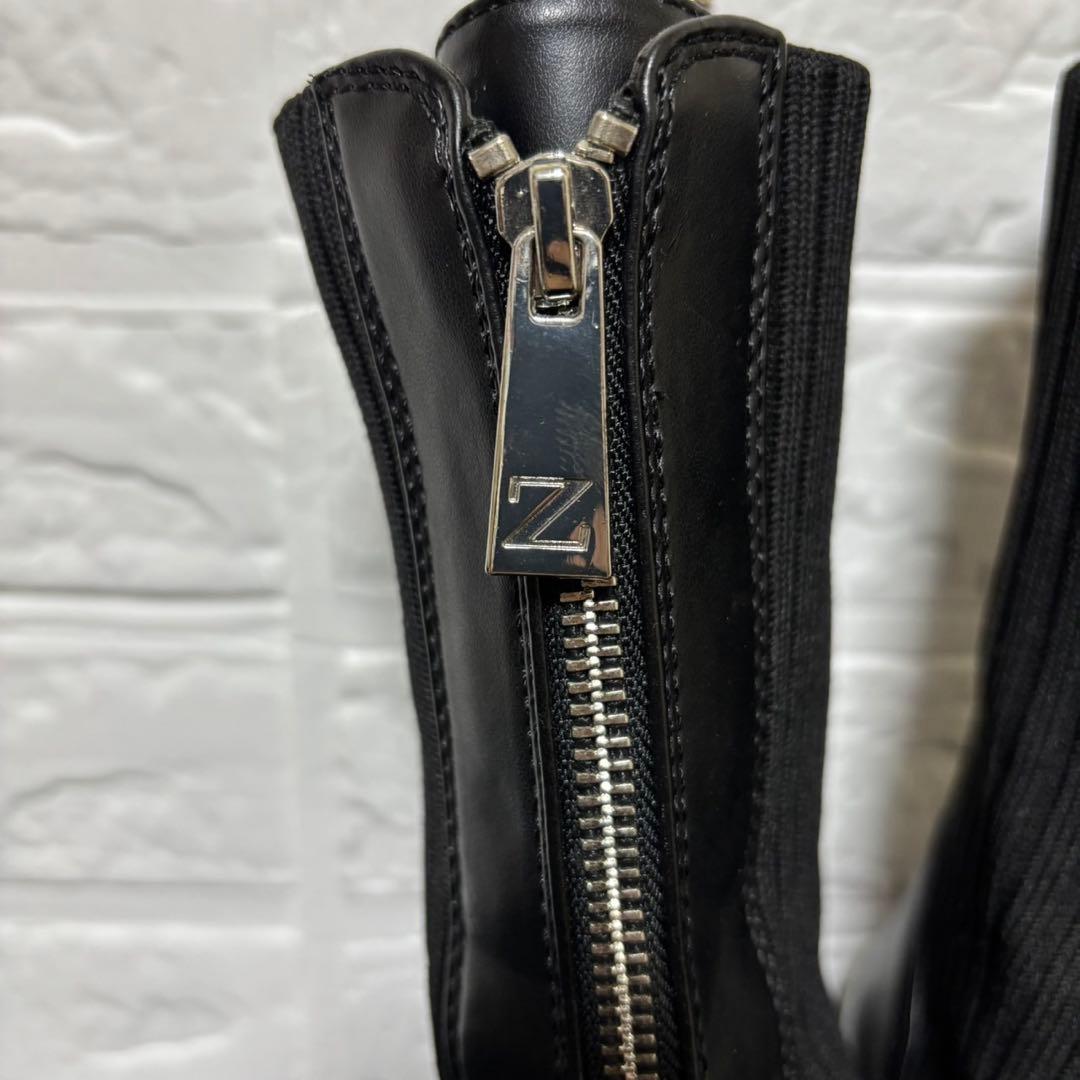 【美品】 ZARA ジッパー付きフラットソックスアンクルブーツ ブラック ブーツ