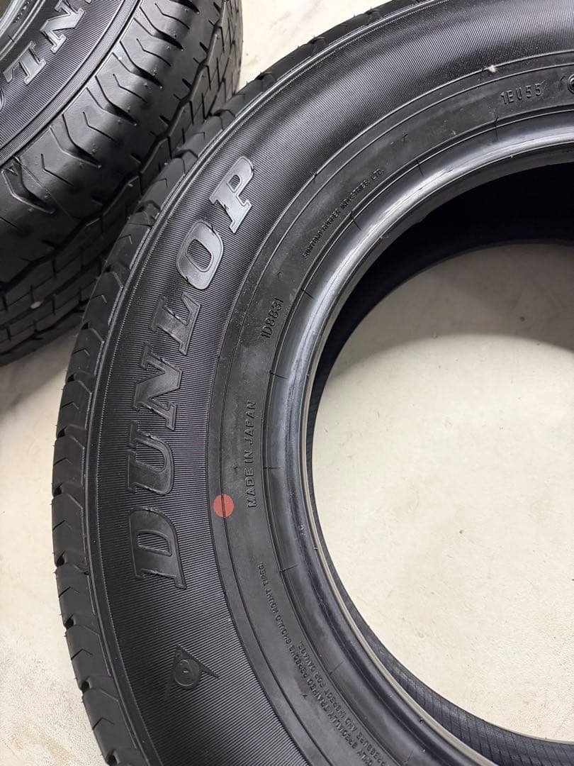 ハイエース 純正タイヤ 新車外し 4本セット 195/80R15 ダンロップ