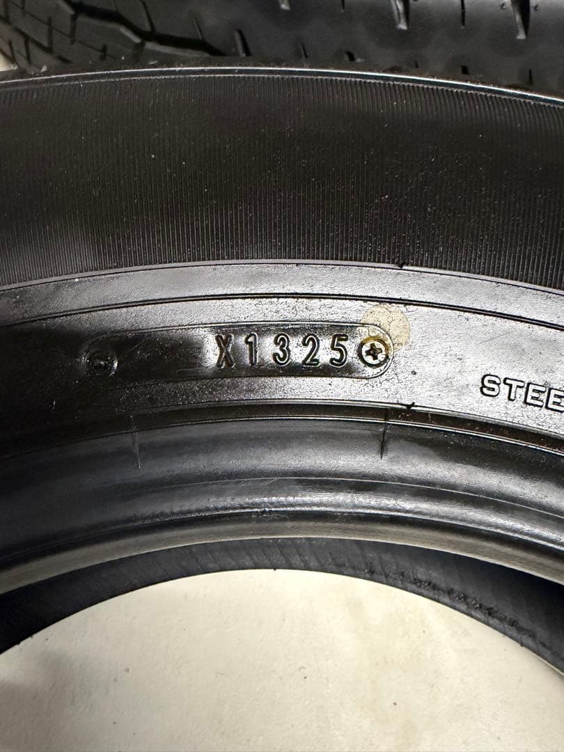 ハイエース 純正タイヤ 新車外し 4本セット 195/80R15 ダンロップ