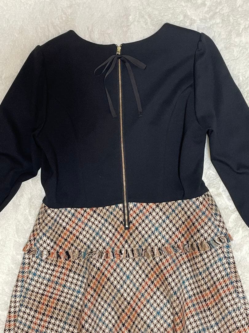 【美品/大きいサイズ】ローズティアラ⭐️ガンクラブ⭐️ワンピース⭐️42⭐️七分袖