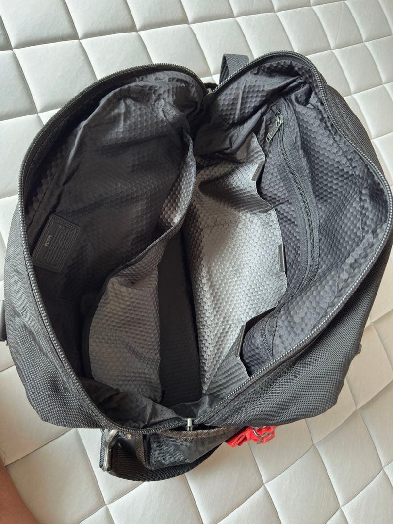 TUMI Braveエッセンシャルトートバッグ
