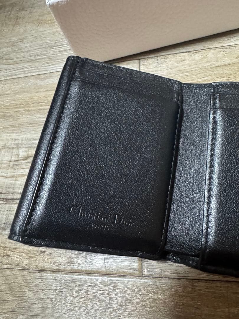 Dior ブラックレザー二つ折り財布