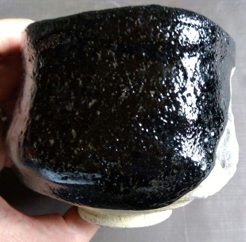 黒織部　　抹茶碗