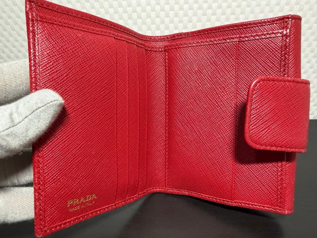RY/1.22/8 プラダ　財布　三つ折り財布　レッド