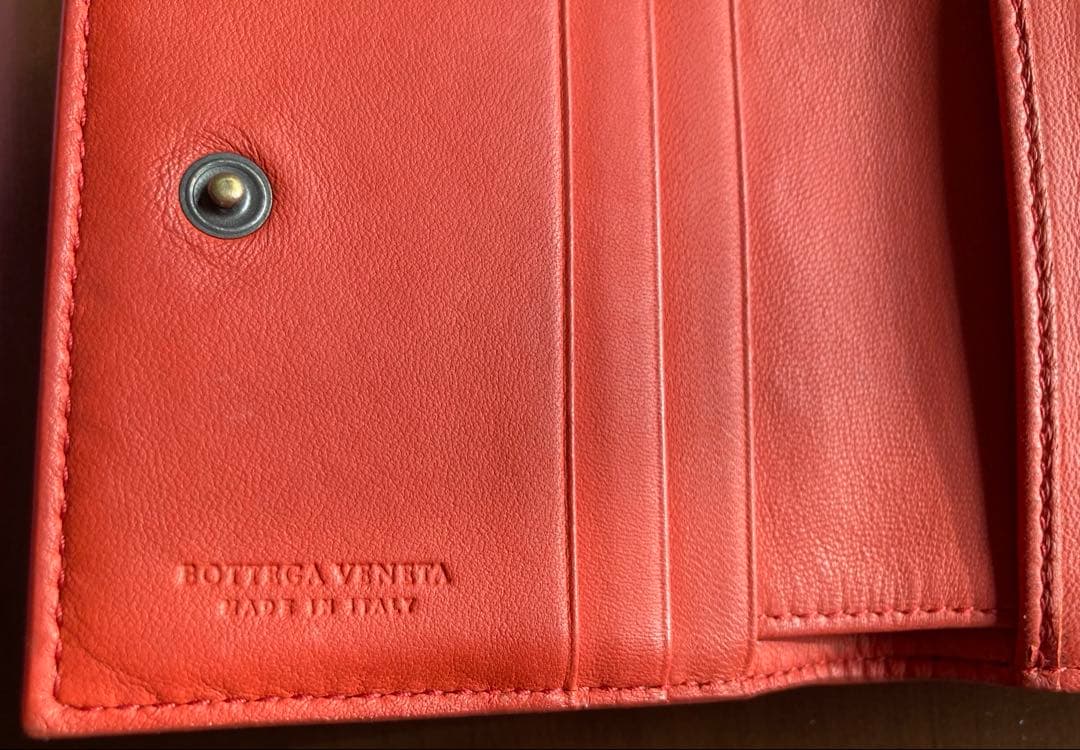 BOTTEGA VENETA 三つ折り財布 朱色系オレンジ 保存袋付