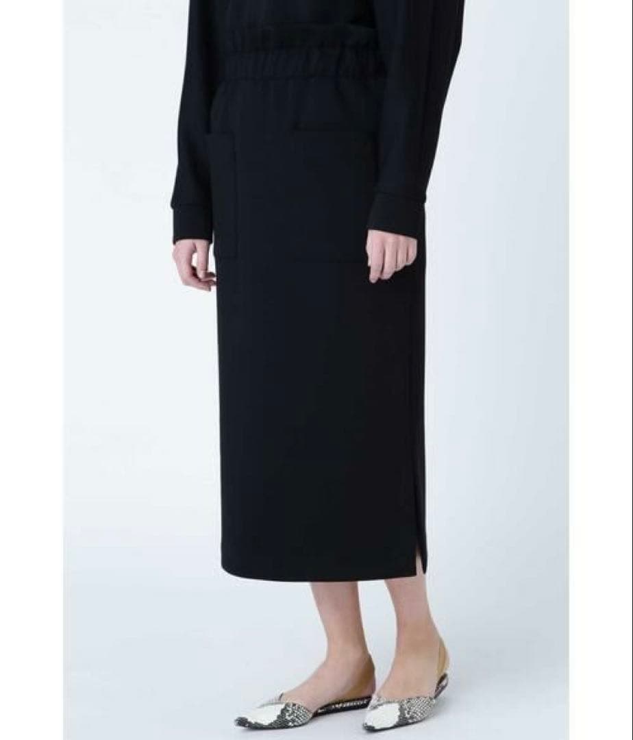 美品 ADORE ダンボールスカート ゴム 黒 アドーア ストレッチ ポケット