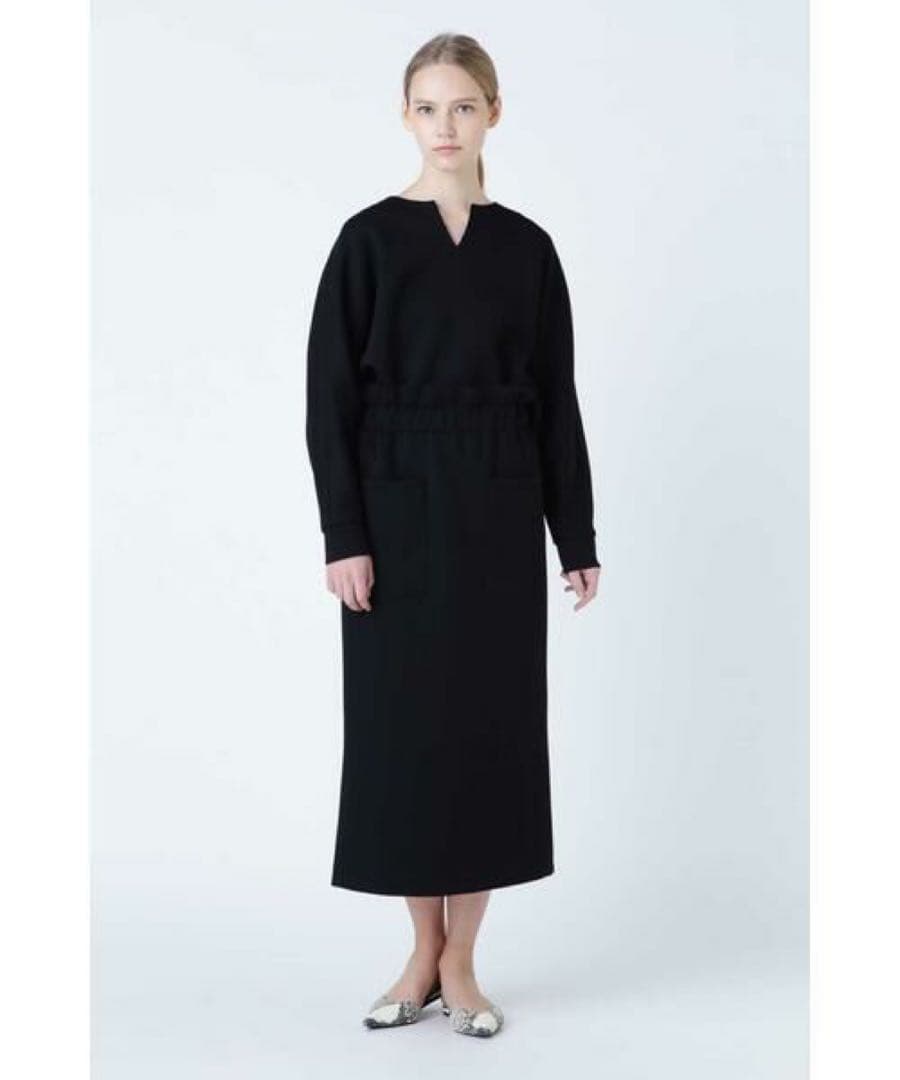 美品 ADORE ダンボールスカート ゴム 黒 アドーア ストレッチ ポケット