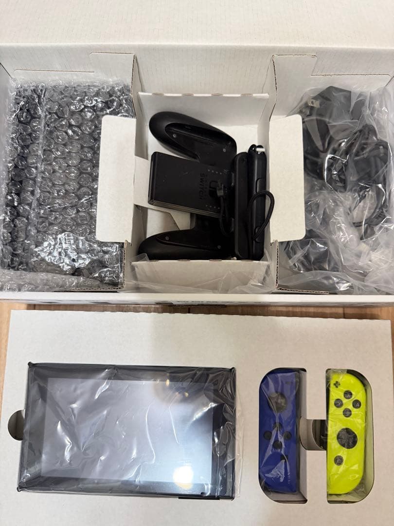 ニンテンドースイッチ コントローラー4台セット