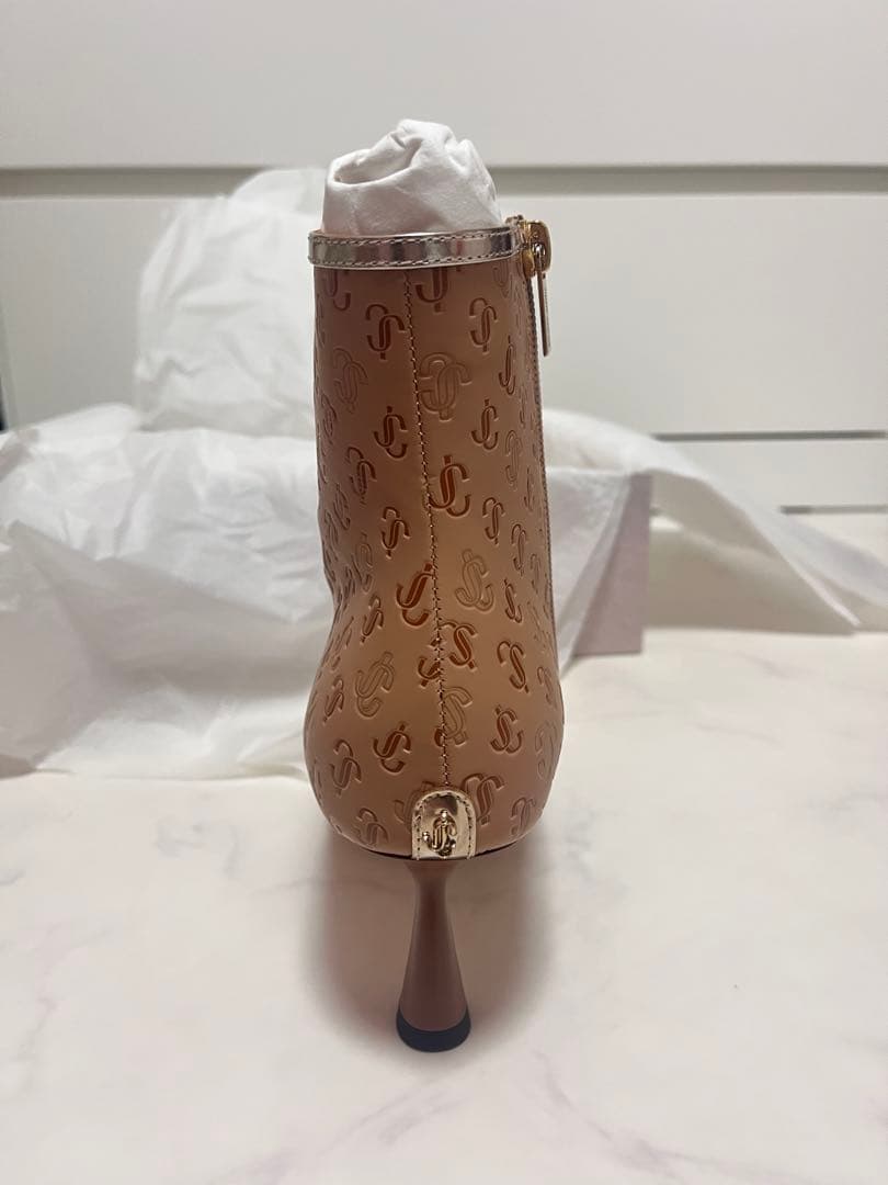 【新品】JIMMY CHOO モノグラムショートブーツ ブーティ ベージュ