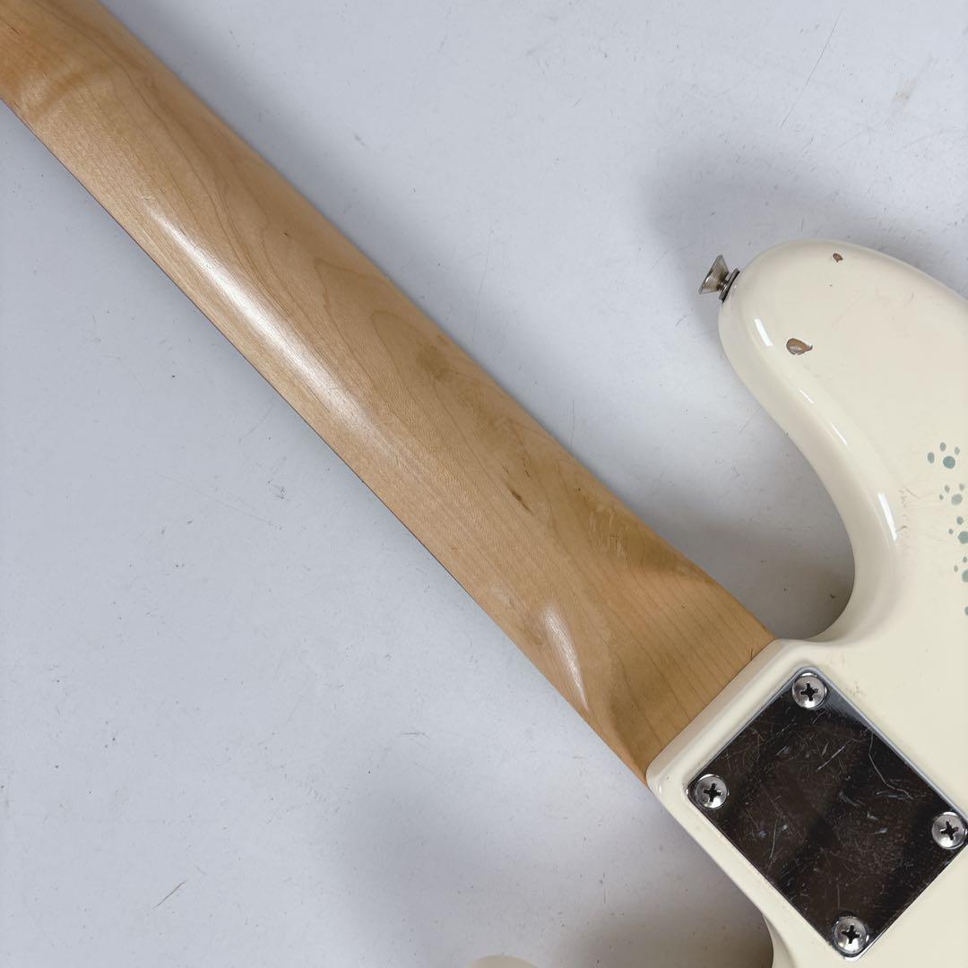 エレキベース 現状品 ホワイト ジャンク品 フェンダー