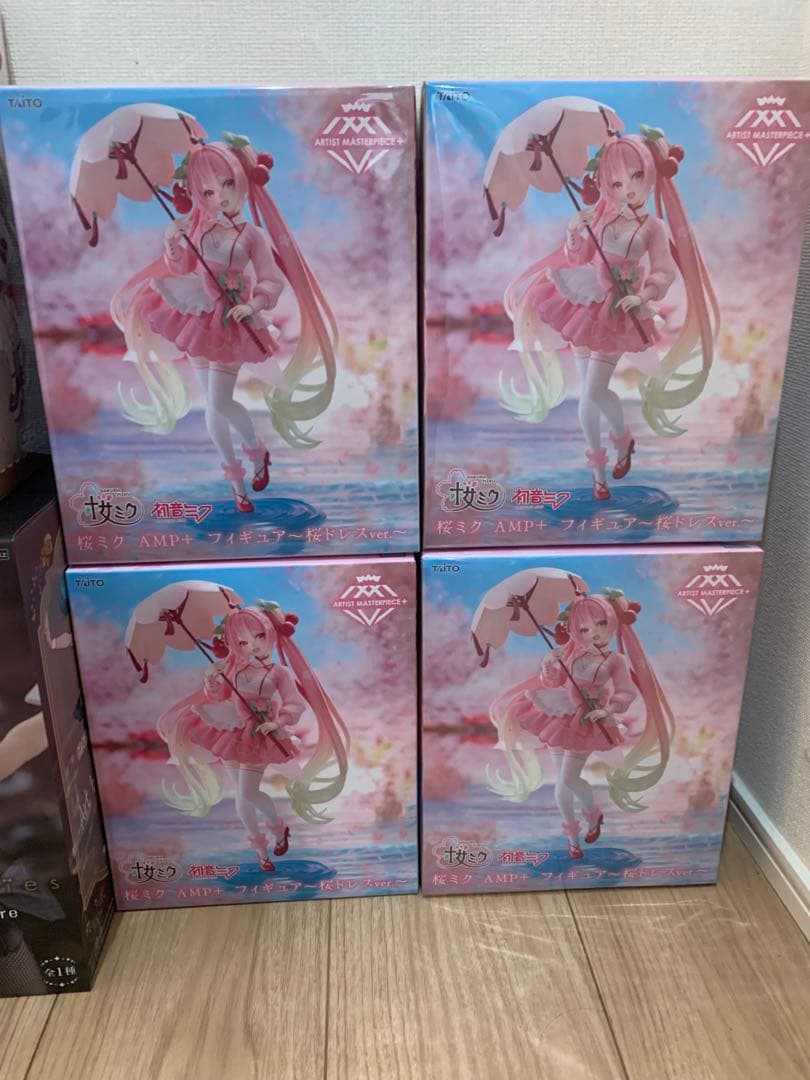 初音ミク　フィギュア　おまとめ　桜ミク　チロル　バニー　クリオネ