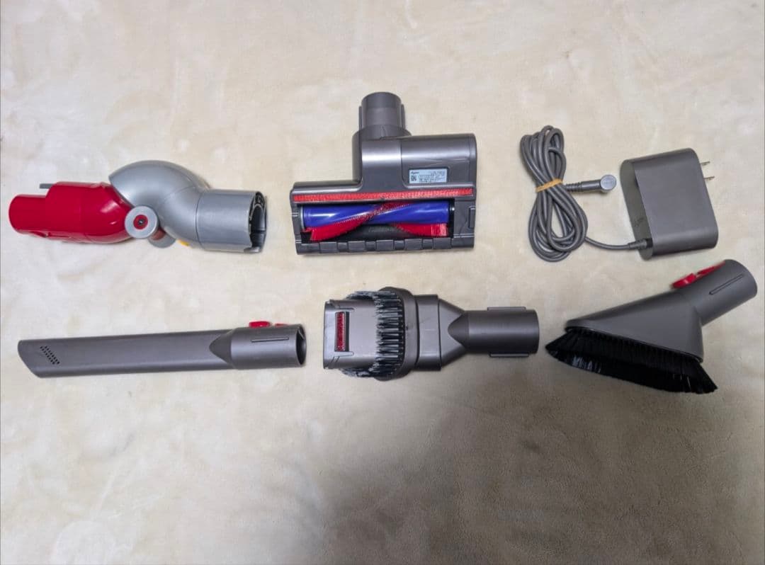 c*r様 ダイソンの大人気モデル V10 (SV12) 動作確認済み