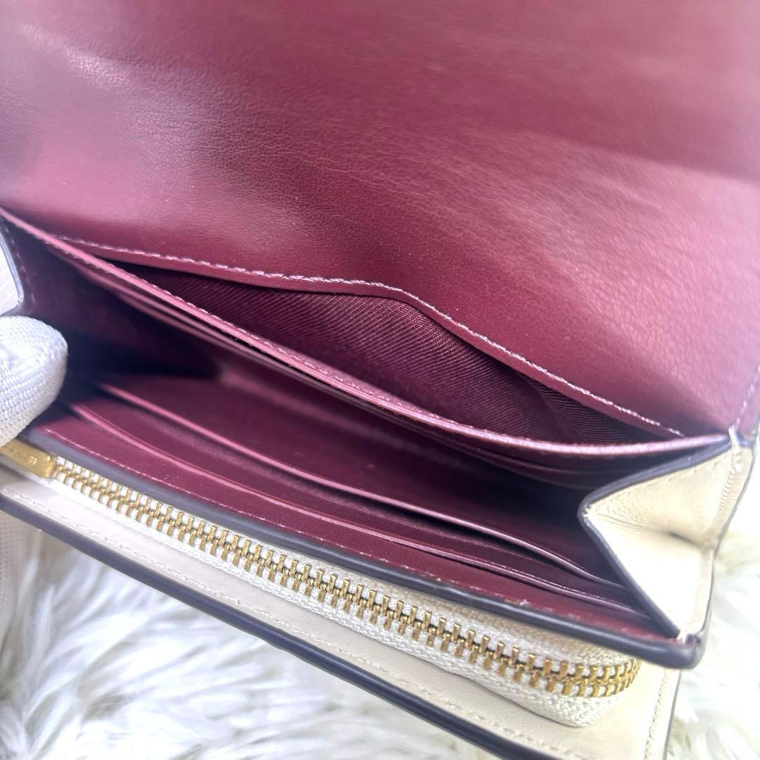[未使用級] COACH コーチ　二つ折り　コンパクトウォレット　てんとう虫